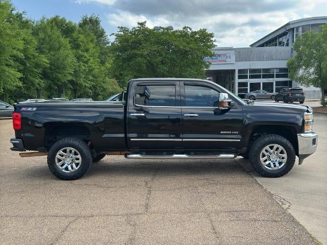 2015 Chevrolet Silverado 2500HD Built After Aug 14 Crew Cab Standard Box 4-Wheel Drive LTZ