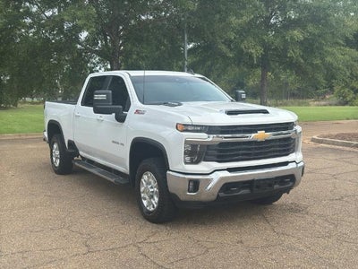 2024 Chevrolet Silverado 2500 HD Crew Cab Standard Box 4-Wheel Drive LT