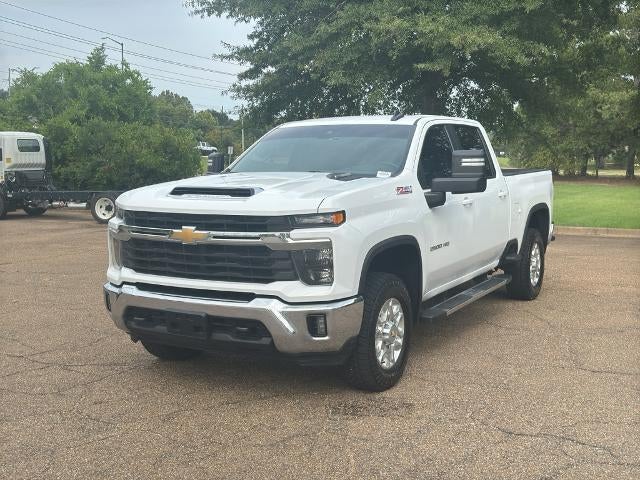 2024 Chevrolet Silverado 2500 HD Crew Cab Standard Box 4-Wheel Drive LT