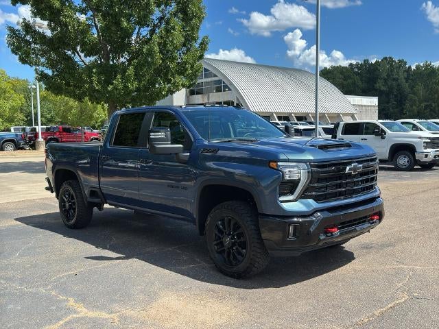 2026 Chevrolet Silverado 2500 HD Crew Cab Standard Box 4-Wheel Drive LT