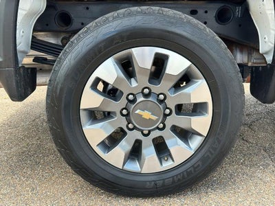 2022 Chevrolet Silverado 2500 HD Crew Cab Standard Box 4-Wheel Drive Custom