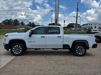 2022 Chevrolet Silverado 2500 HD Crew Cab Standard Box 4-Wheel Drive Custom