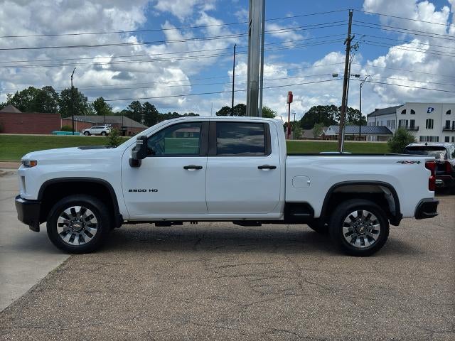 2022 Chevrolet Silverado 2500 HD Crew Cab Standard Box 4-Wheel Drive Custom