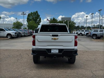 2022 Chevrolet Silverado 2500 HD Crew Cab Standard Box 4-Wheel Drive Custom