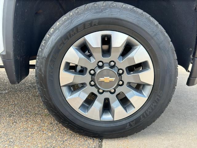 2022 Chevrolet Silverado 2500 HD Crew Cab Standard Box 4-Wheel Drive Custom