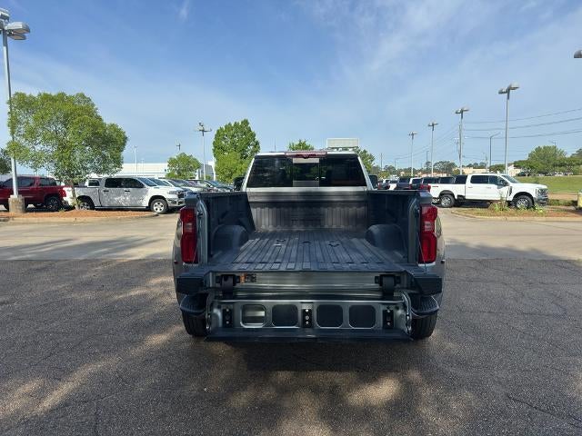 2024 Chevrolet Silverado 3500 HD Crew Cab Long Box 4-Wheel Drive High Country