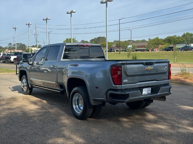 2024 Chevrolet Silverado 3500 HD Crew Cab Long Box 4-Wheel Drive High Country