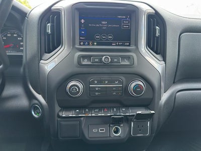 2022 Chevrolet Silverado 1500 Crew Cab Short Box 2-Wheel Drive Custom