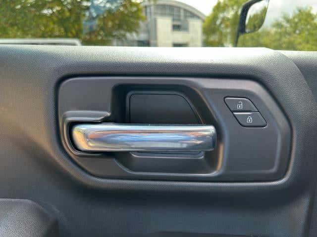 2022 Chevrolet Silverado 1500 Crew Cab Short Box 2-Wheel Drive Custom