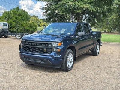 2022 Chevrolet Silverado 1500 Crew Cab Short Box 2-Wheel Drive Custom