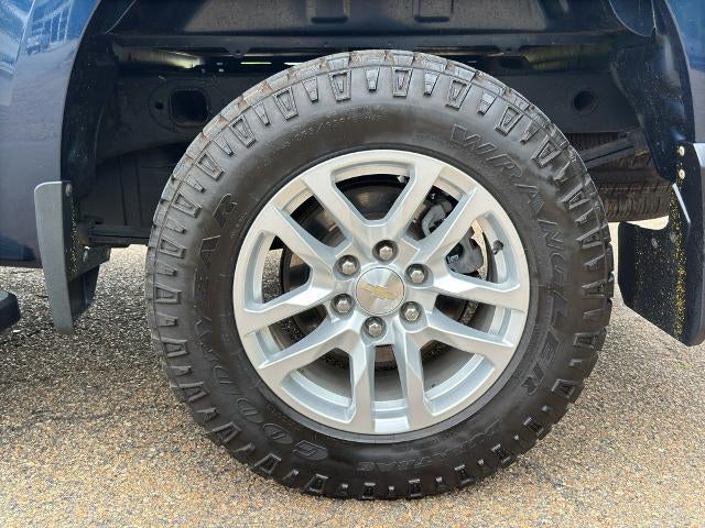 2022 Chevrolet Silverado 1500 Crew Cab Short Box 4-Wheel Drive LT 2FL
