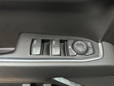 2022 Chevrolet Silverado 1500 Crew Cab Short Box 4-Wheel Drive LT 2FL