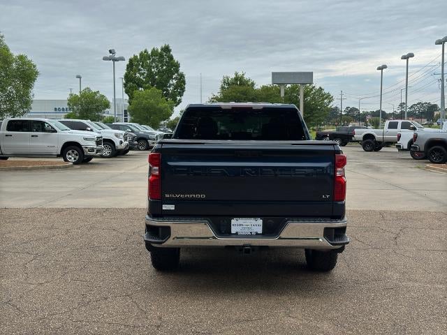 2022 Chevrolet Silverado 1500 Crew Cab Short Box 4-Wheel Drive LT 2FL