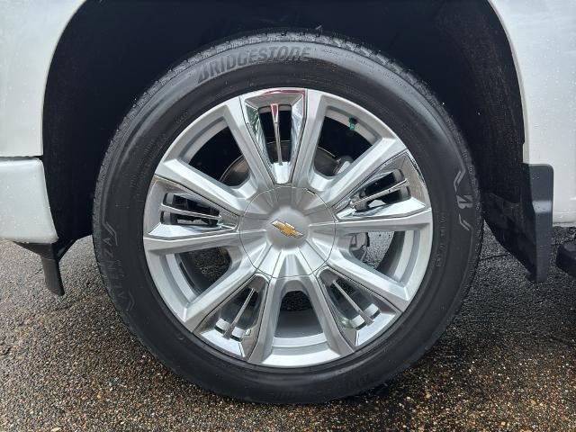 2023 Chevrolet Silverado 1500 Crew Cab Short Box 4-Wheel Drive High Country