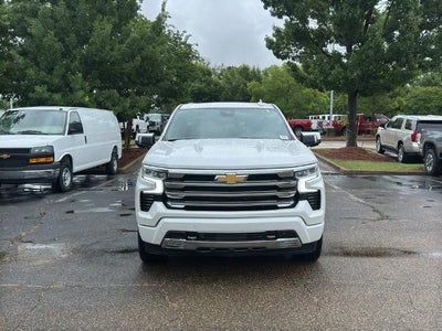 2023 Chevrolet Silverado 1500 Crew Cab Short Box 4-Wheel Drive High Country
