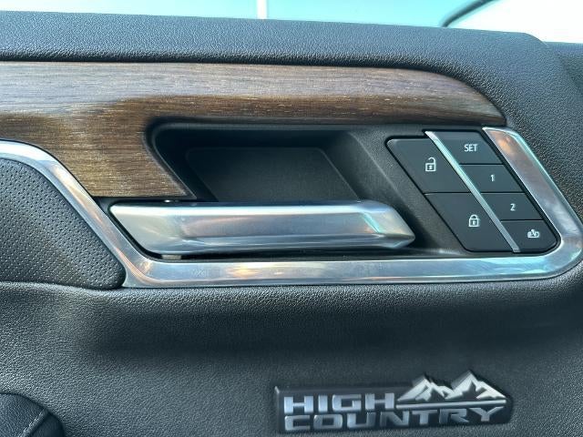 2023 Chevrolet Silverado 1500 Crew Cab Short Box 4-Wheel Drive High Country