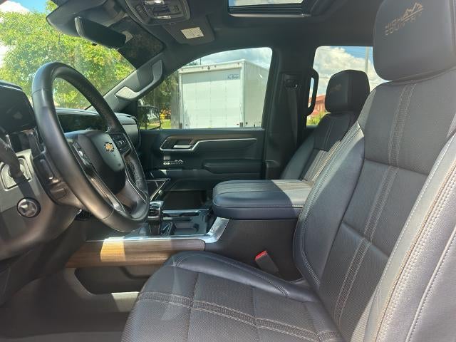 2023 Chevrolet Silverado 1500 Crew Cab Short Box 4-Wheel Drive High Country