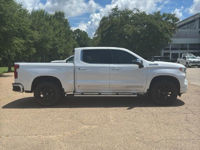 2023 Chevrolet Silverado 1500 Crew Cab Short Box 4-Wheel Drive High Country