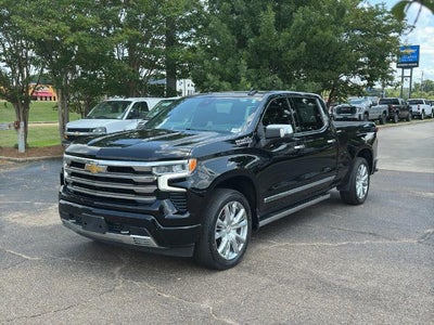 2022 Chevrolet Silverado 1500 Crew Cab Standard Box 4-Wheel Drive High Country