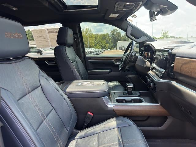 2022 Chevrolet Silverado 1500 Crew Cab Standard Box 4-Wheel Drive High Country