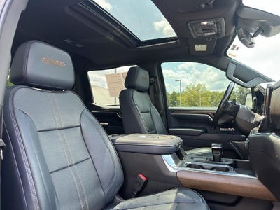 2022 Chevrolet Silverado 1500 Crew Cab Standard Box 4-Wheel Drive High Country