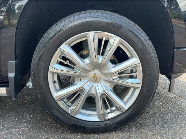 2022 Chevrolet Silverado 1500 Crew Cab Standard Box 4-Wheel Drive High Country