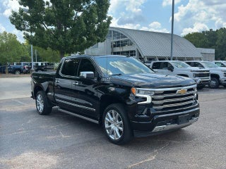 2022 Chevrolet Silverado 1500 Crew Cab Standard Box 4-Wheel Drive High Country