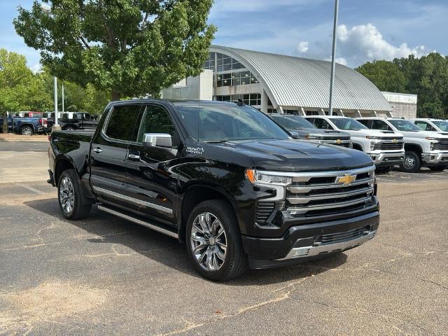 2025 Chevrolet Silverado 1500 Crew Cab Short Box 4-Wheel Drive High Country