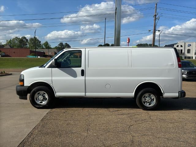 2020 Chevrolet Express Cargo Van 2500 Regular Wheelbase Rear-Wheel Drive