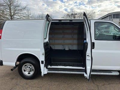 2024 Chevrolet Express Cargo Van 2500 Regular Wheelbase Rear-Wheel Drive