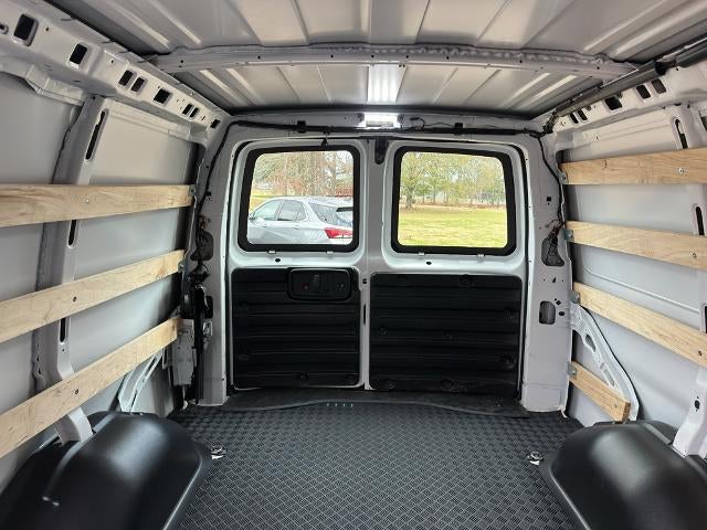 2024 Chevrolet Express Cargo Van 2500 Regular Wheelbase Rear-Wheel Drive