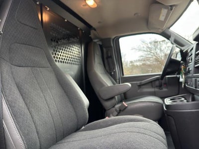 2024 Chevrolet Express Cargo Van 2500 Regular Wheelbase Rear-Wheel Drive