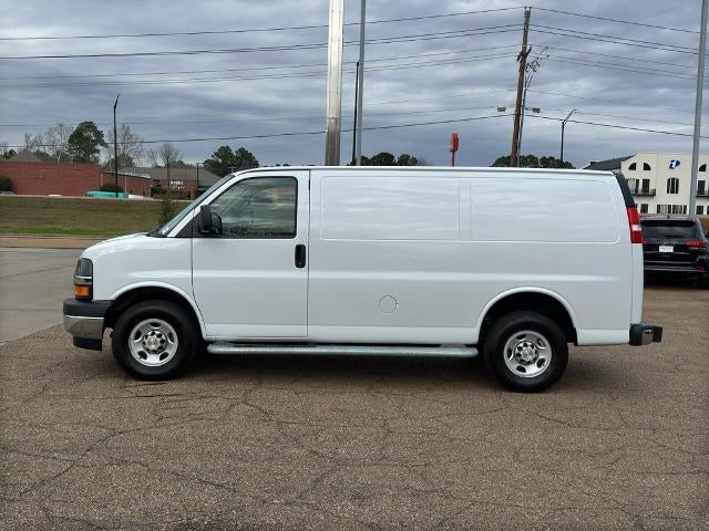 2024 Chevrolet Express Cargo Van 2500 Regular Wheelbase Rear-Wheel Drive