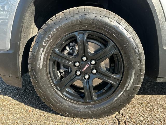 2023 GMC Acadia AWD AT4