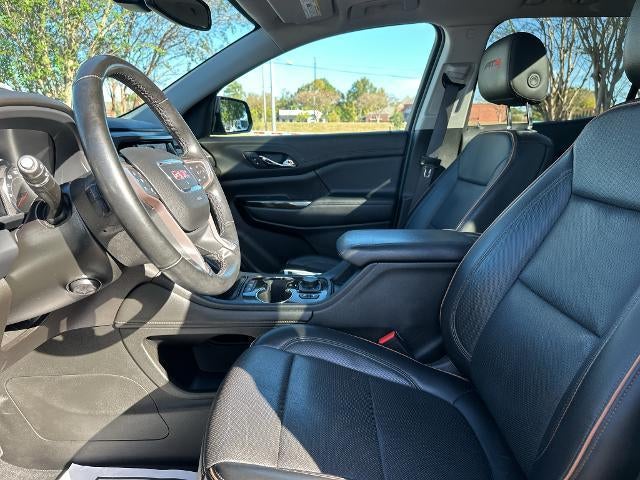2023 GMC Acadia AWD AT4