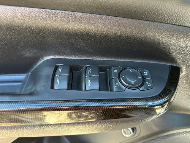 2023 GMC Acadia AWD AT4