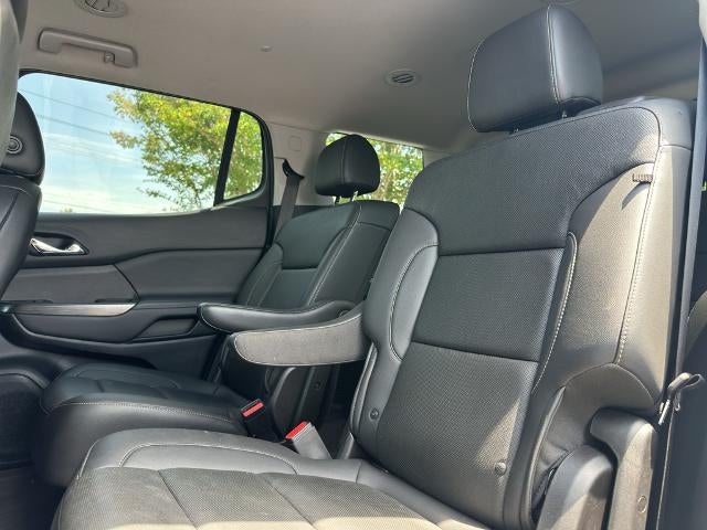 2023 GMC Acadia AWD SLT