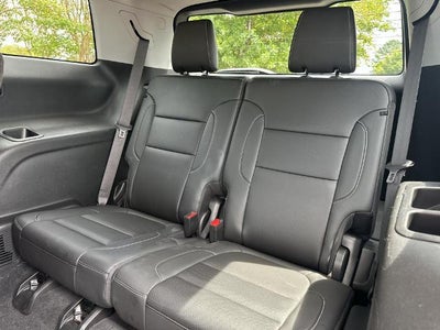 2023 GMC Acadia AWD SLT