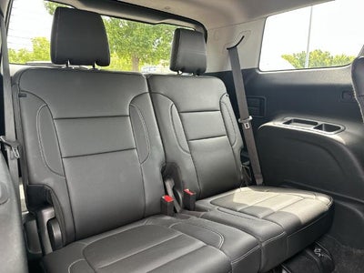 2023 GMC Acadia AWD SLT