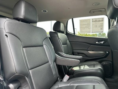2023 GMC Acadia AWD SLT