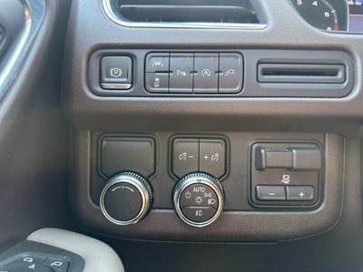 2021 GMC Yukon 2WD 4dr SLT
