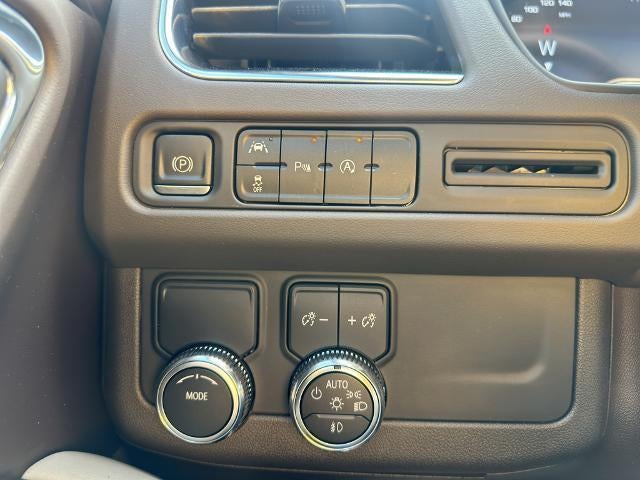2023 GMC Yukon XL 2WD 4dr SLT