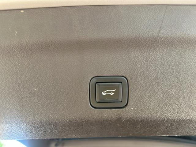 2023 GMC Yukon XL 2WD 4dr SLT