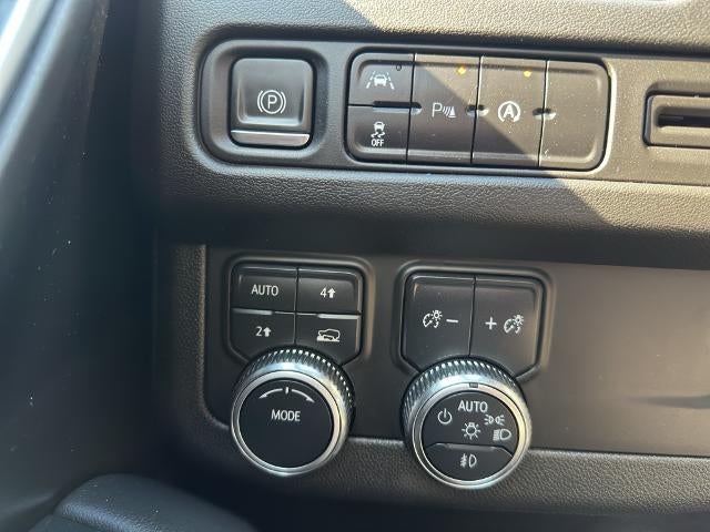 2023 GMC Yukon 4WD 4dr SLT