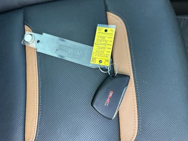 2024 GMC Yukon 4WD 4dr AT4