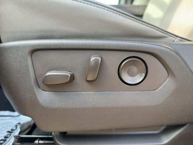 2022 GMC Yukon XL 4WD 4dr SLT