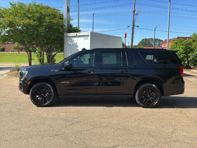 2022 GMC Yukon XL 4WD 4dr AT4