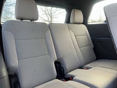 2023 Chevrolet Traverse FWD 1LS