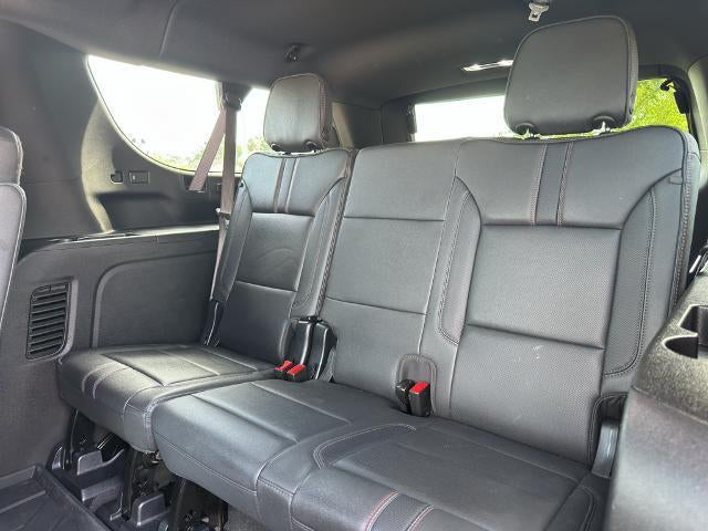 2025 Chevrolet Suburban 4WD RST
