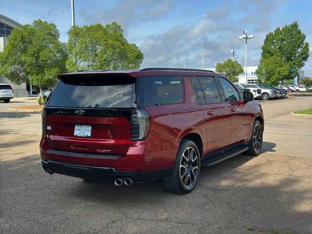 2025 Chevrolet Suburban 4WD RST